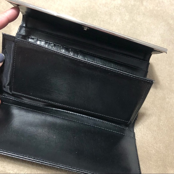 Wallet: GUESS Wallet, Black ๐ Bundle Me! - Picture 4 of 6